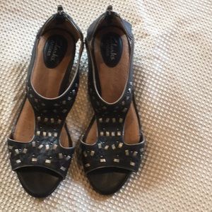 Black wedge Sandler’s